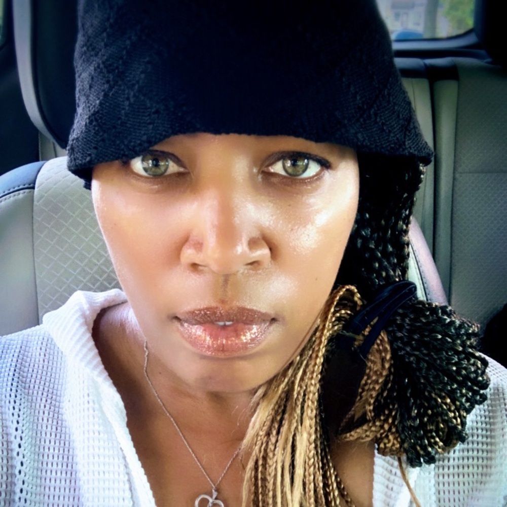 Meet your Posher, Teresa